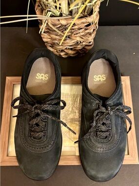 SAS Walk Easy Neuro Black Suede Lace-Up Comfort Shoe Sneaker Memory Foam
